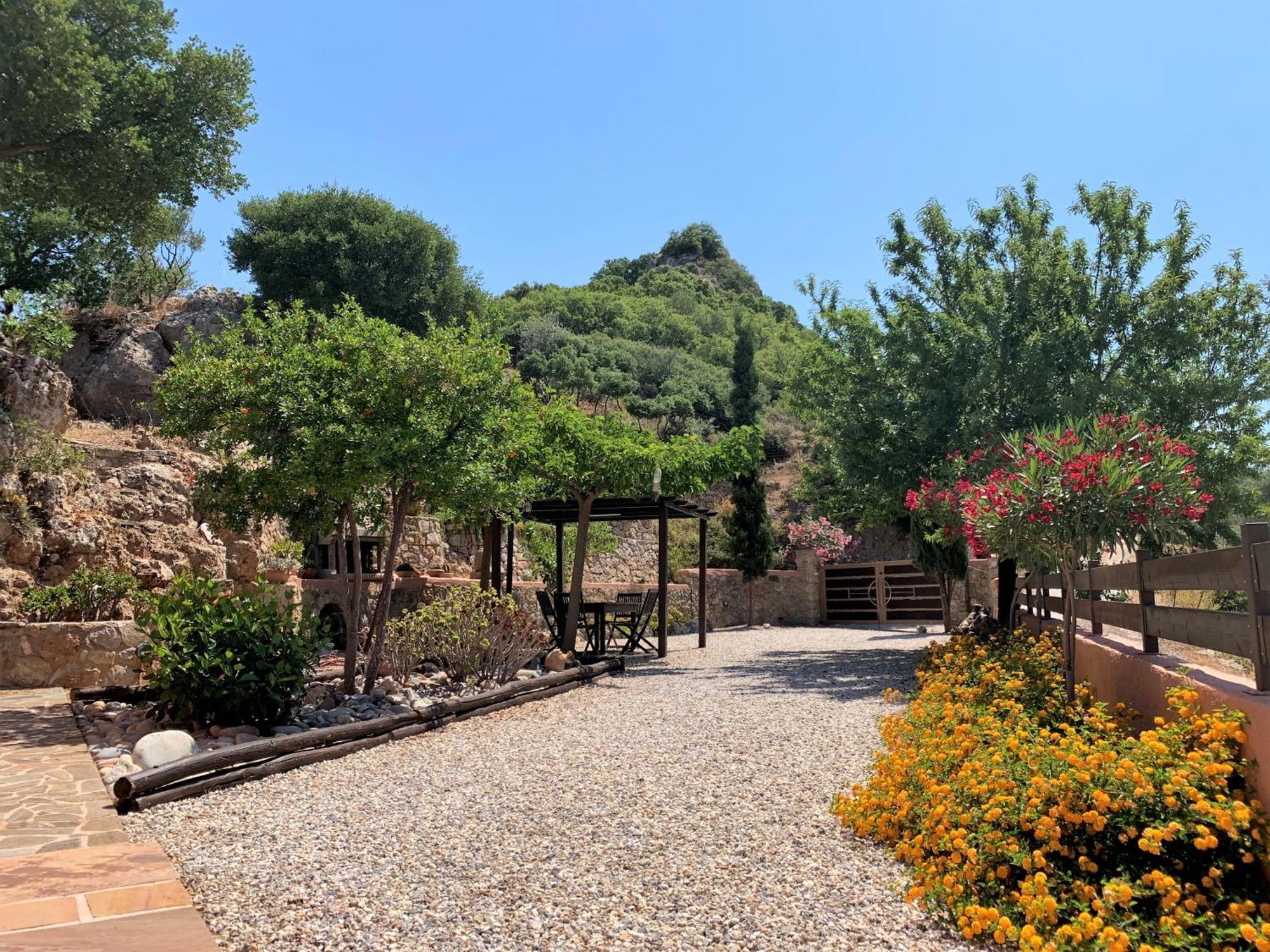 Archon Villa Pandeleimon Esterno foto